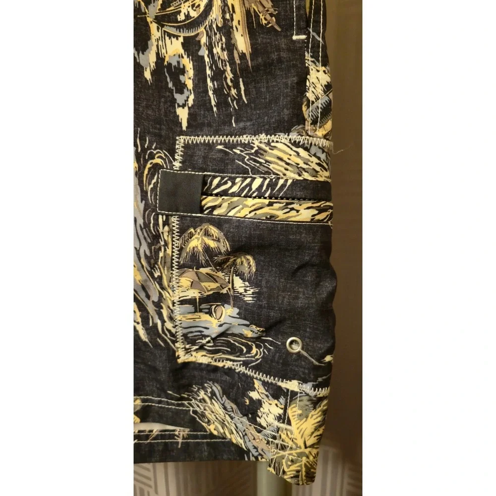 Lands' End Swim Trunks Mens M 32-34 Navy Blue Polyester Mesh Lined Shorts Tropic